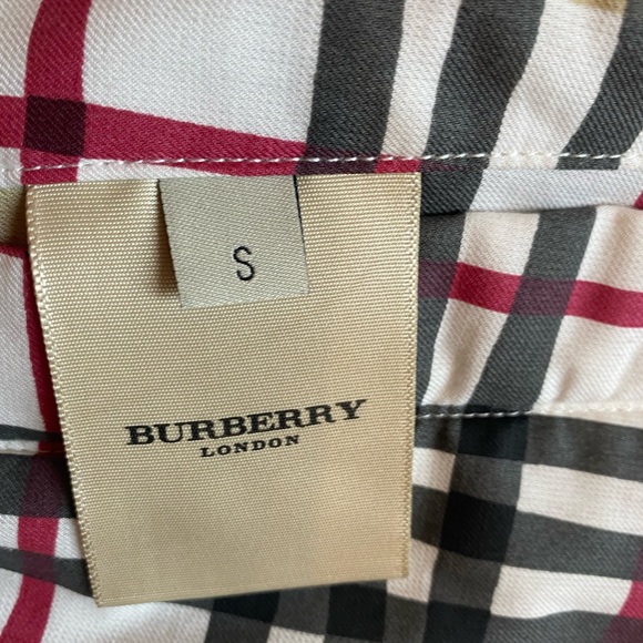 🔥Brand New! BURBERRY Nova Check REVERSIBLE vest with light insulation🔥 - Picture 12 of 16